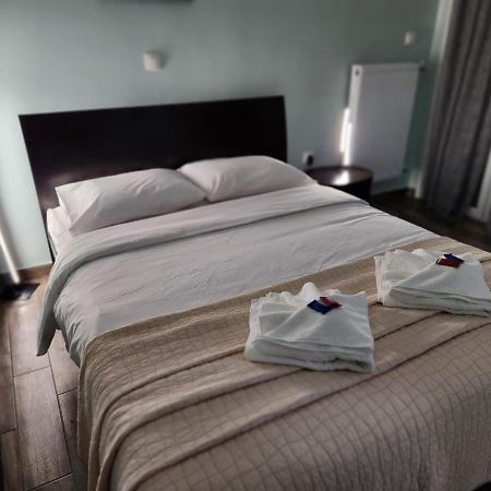 Cozy Apartment Metaxourgeio Greendom Athena Bagian luar foto