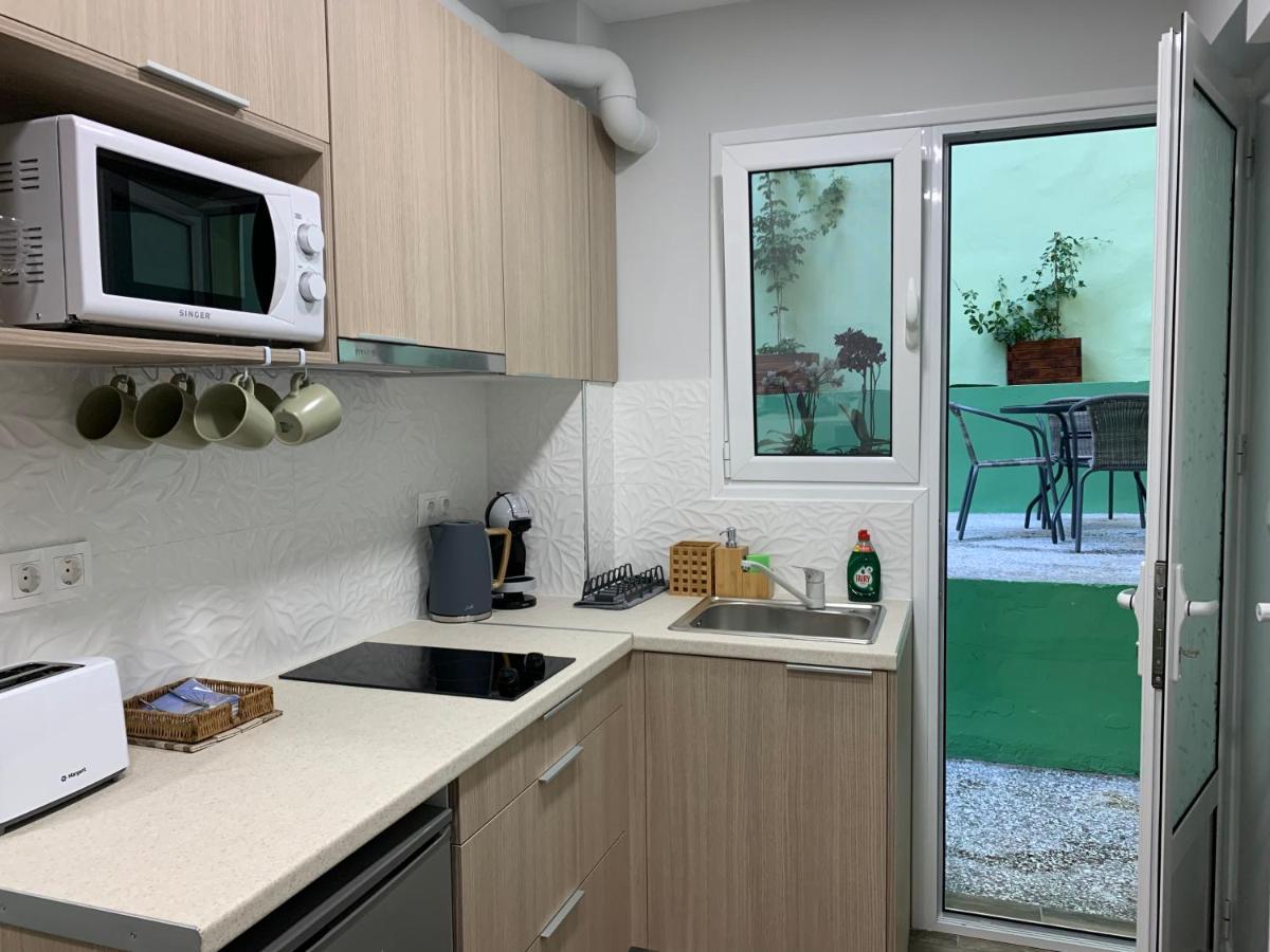 Cozy Apartment Metaxourgeio Greendom Athena Bagian luar foto